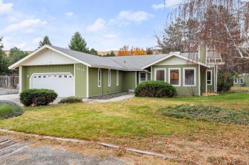 13th Ave., Kennewick, Washington 99338, 3 Bedrooms Bedrooms, ,2 BathroomsBathrooms,Site Built-owned Lot,For Sale,13th Ave.,280429