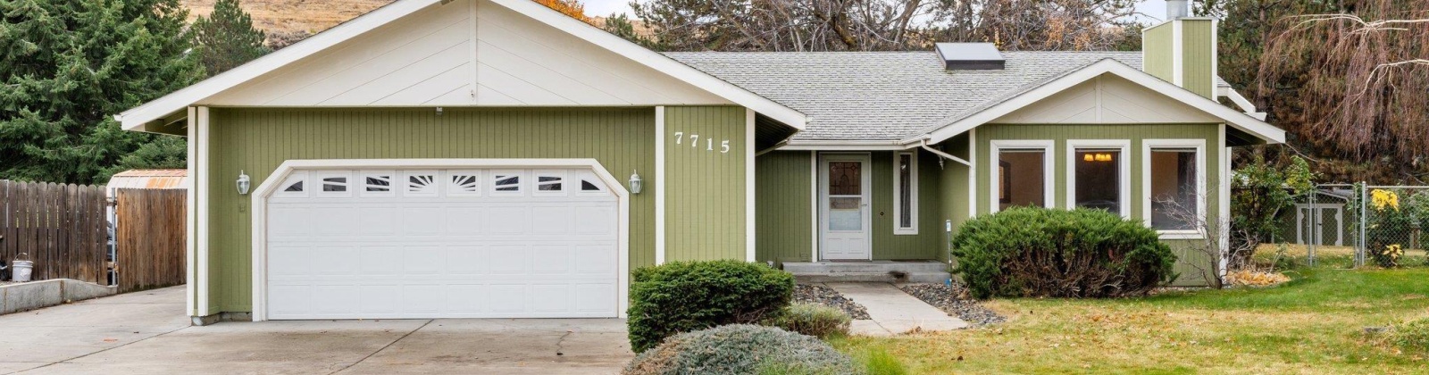 13th Ave., Kennewick, Washington 99338, 3 Bedrooms Bedrooms, ,2 BathroomsBathrooms,Site Built-owned Lot,For Sale,13th Ave.,280429