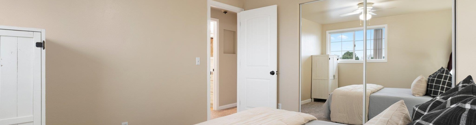 40th Ave, West Richland, Washington 99353, 2 Bedrooms Bedrooms, ,1 BathroomBathrooms,Condo,For Sale,40th Ave,280532
