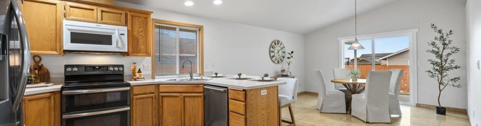 Madeira Dr, Pasco, Washington 99301, 3 Bedrooms Bedrooms, ,2 BathroomsBathrooms,Site Built-owned Lot,For Sale,Madeira Dr,280673