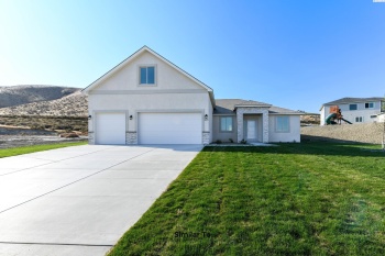 Danube Dr, Pasco, Washington 99301, 4 Bedrooms Bedrooms, ,3 BathroomsBathrooms,Site Built-owned Lot,For Sale,Danube Dr,280796