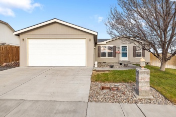 5th Place, Kennewick, Washington 99336, 3 Bedrooms Bedrooms, ,2 BathroomsBathrooms,Manufactured-owned Lot,For Sale,5th Place,280804