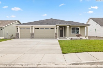 Dunsmuir Dr., Pasco, Washington 99301, 4 Bedrooms Bedrooms, ,2 BathroomsBathrooms,Site Built-owned Lot,For Sale,Dunsmuir Dr.,278762