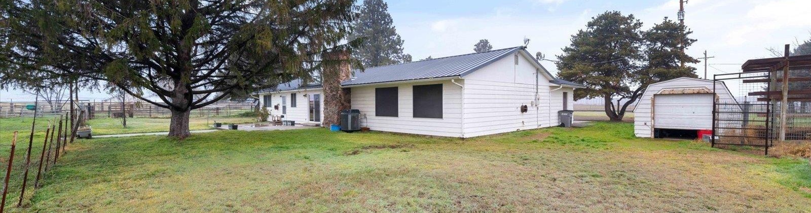 Euclid Rd, Mabton, Washington 98935-9446, 3 Bedrooms Bedrooms, ,2 BathroomsBathrooms,Site Built-owned Lot,For Sale,Euclid Rd,280847