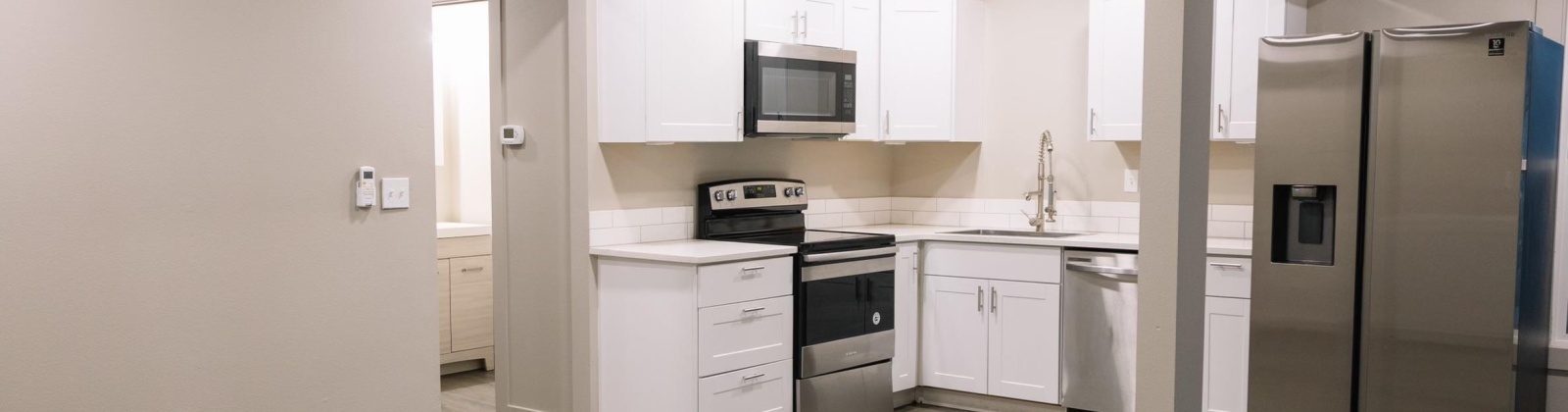 3rd Ave, Kennewick, Washington 99337, 7 Bedrooms Bedrooms, ,5 BathroomsBathrooms,Five+ Plex,For Sale,3rd Ave,281305