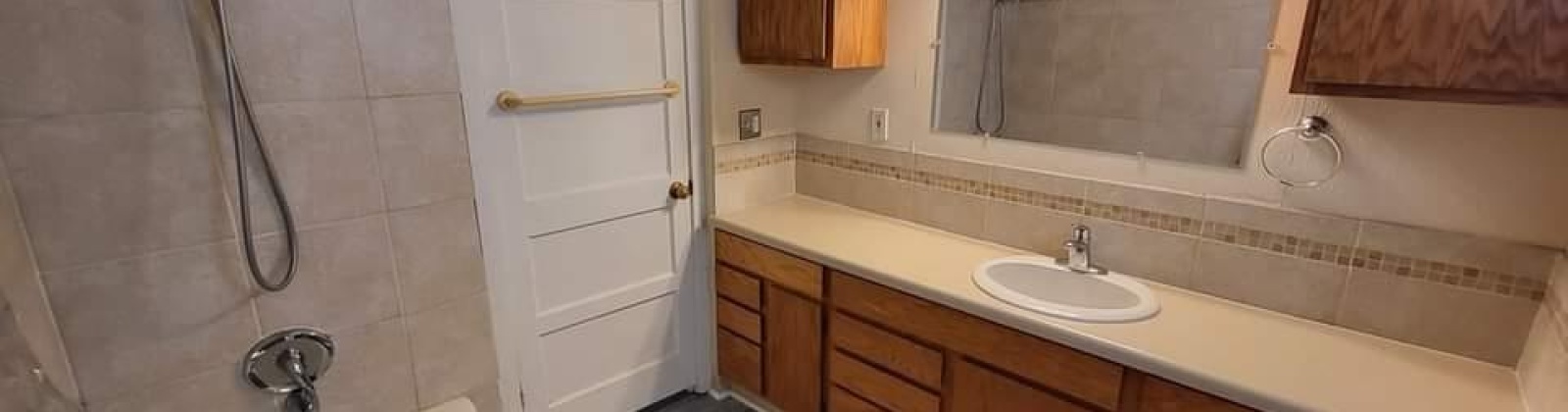 Kimball, Richland, Washington 99354, 7 Bedrooms Bedrooms, ,3 BathroomsBathrooms,Tri-plex,For Sale,Kimball,282075