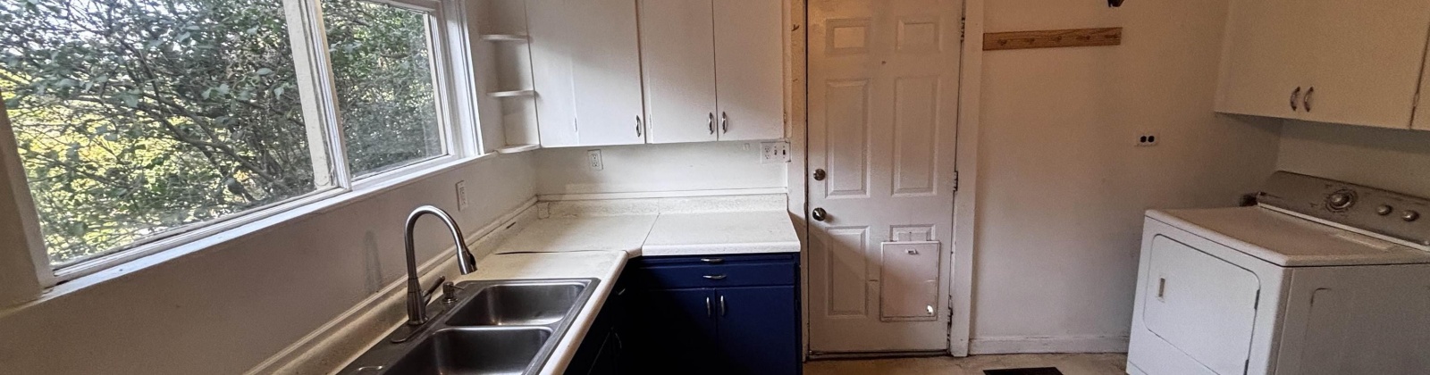 High St, Pullman, Washington 99163, 5 Bedrooms Bedrooms, ,3 BathroomsBathrooms,Multi-family,For Sale,High St,282272