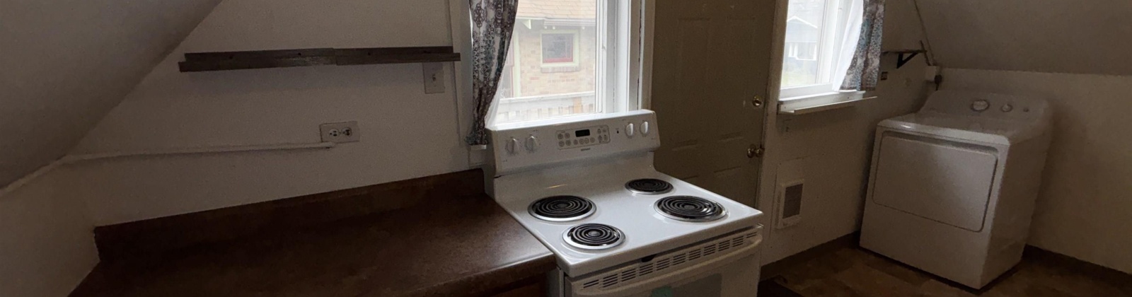 High St, Pullman, Washington 99163, 5 Bedrooms Bedrooms, ,3 BathroomsBathrooms,Multi-family,For Sale,High St,282272