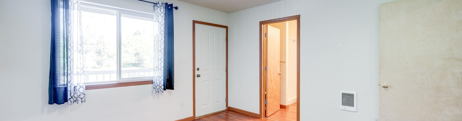Illinois, Pullman, Washington 99163, 8 Bedrooms Bedrooms, ,6 BathroomsBathrooms,Duplex,For Sale,Illinois,282382