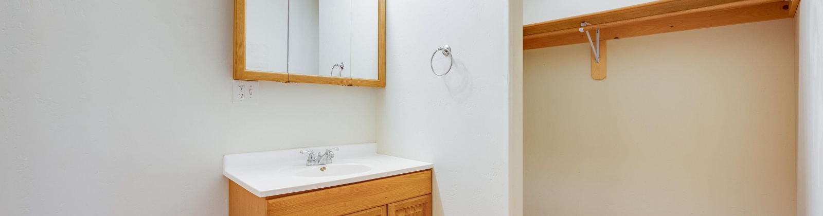 Illinois, Pullman, Washington 99163, 8 Bedrooms Bedrooms, ,6 BathroomsBathrooms,Duplex,For Sale,Illinois,282382