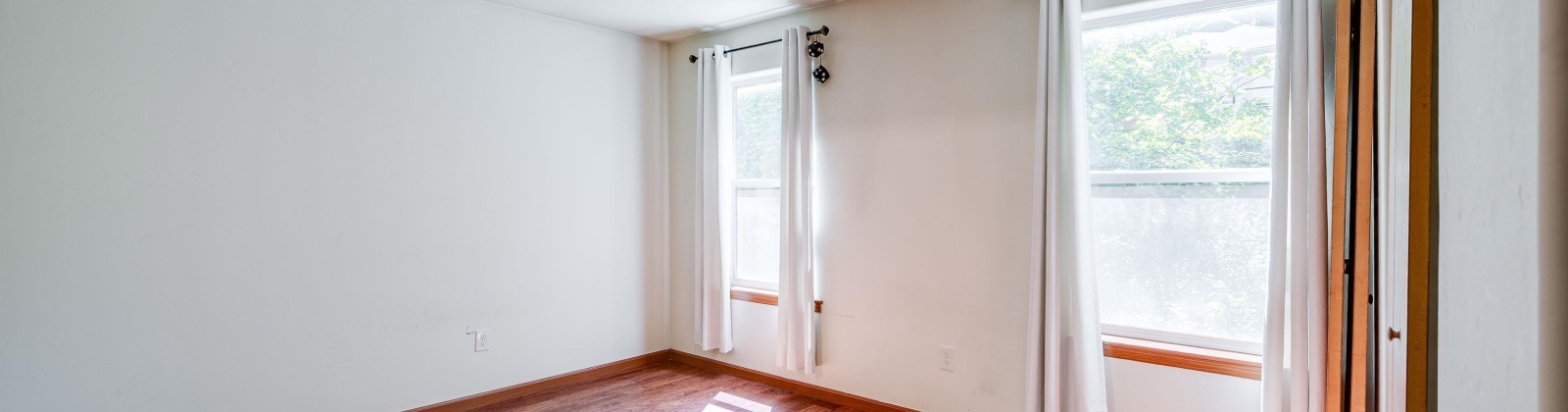 Illinois, Pullman, Washington 99163, 8 Bedrooms Bedrooms, ,6 BathroomsBathrooms,Duplex,For Sale,Illinois,282382