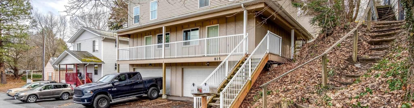Illinois, Pullman, Washington 99163, 8 Bedrooms Bedrooms, ,6 BathroomsBathrooms,Duplex,For Sale,Illinois,282382