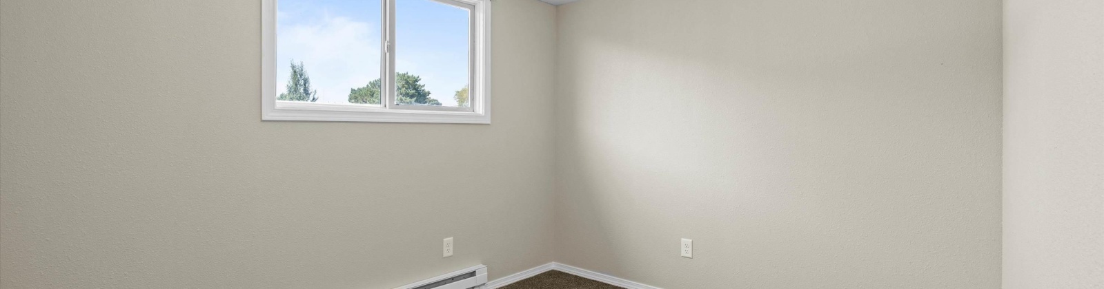 Kennewick Ave, Kennewick, Washington 99336, 8 Bedrooms Bedrooms, ,5 BathroomsBathrooms,Five+ Plex,For Sale,Kennewick Ave,281155