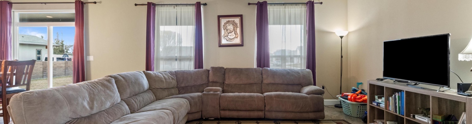 Stafford Drive, Pasco, Washington 99301, 6 Bedrooms Bedrooms, ,3 BathroomsBathrooms,Site Built-owned Lot,For Sale,Stafford Drive,281697