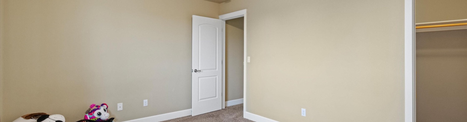 Stafford Drive, Pasco, Washington 99301, 6 Bedrooms Bedrooms, ,3 BathroomsBathrooms,Site Built-owned Lot,For Sale,Stafford Drive,281697