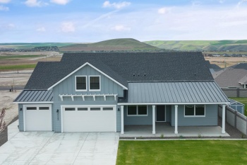 Highview St, Richland, Washington 99352, 4 Bedrooms Bedrooms, ,3 BathroomsBathrooms,For Sale,Highview St,281754