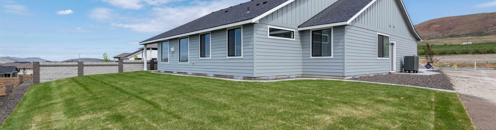 Highview St, Richland, Washington 99352, 4 Bedrooms Bedrooms, ,3 BathroomsBathrooms,For Sale,Highview St,281754