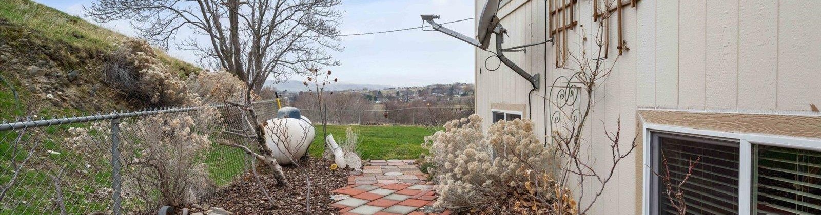 Demoss Rd, Benton City, Washington 99320, 3 Bedrooms Bedrooms, ,3 BathroomsBathrooms,Site Built-owned Lot,For Sale,Demoss Rd,281750