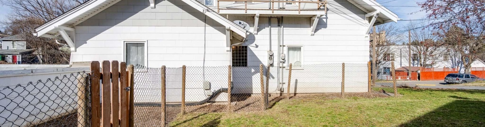 Mill St, Colfax, Washington 99163, 5 Bedrooms Bedrooms, ,5 BathroomsBathrooms,Tri-plex,For Sale,Mill St,282801
