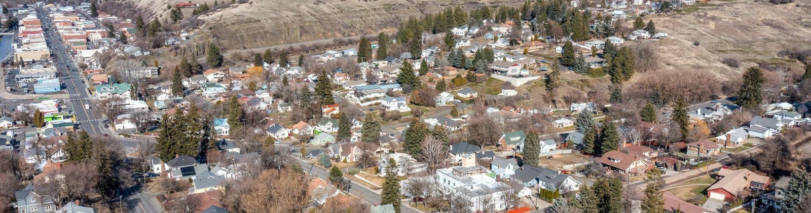 Mill St, Colfax, Washington 99163, 5 Bedrooms Bedrooms, ,5 BathroomsBathrooms,Tri-plex,For Sale,Mill St,282801