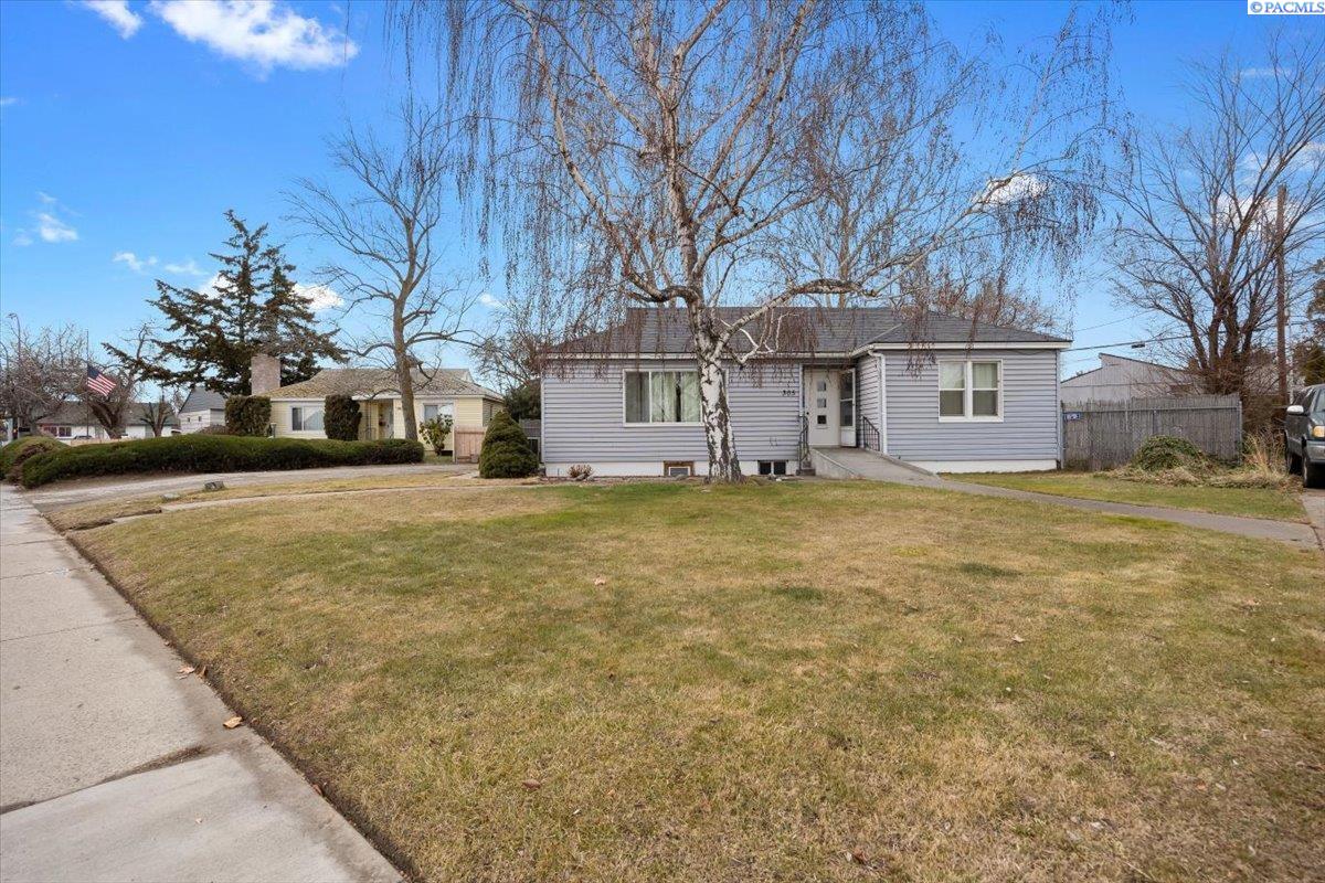 George Washington Way, Richland, Washington 99352, 4 Bedrooms Bedrooms, 0 ,2 BathroomsBathrooms,Houses,For Sale,George Washington Way,0,281780