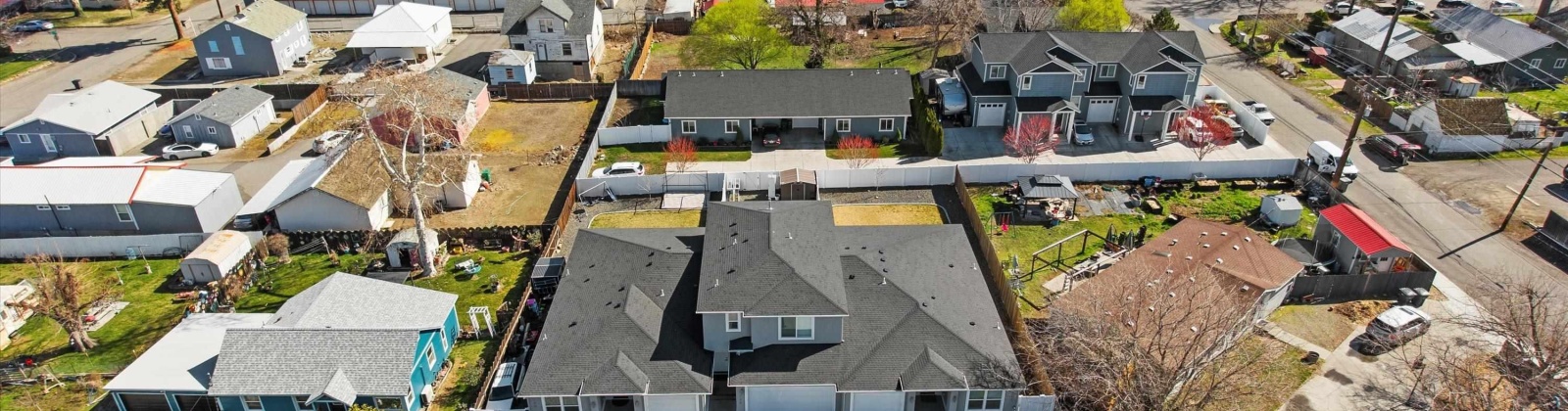 Hartford St, Kennewick, Washington 99336, 9 Bedrooms Bedrooms, ,6 BathroomsBathrooms,Tri-plex,For Sale,Hartford St,282913