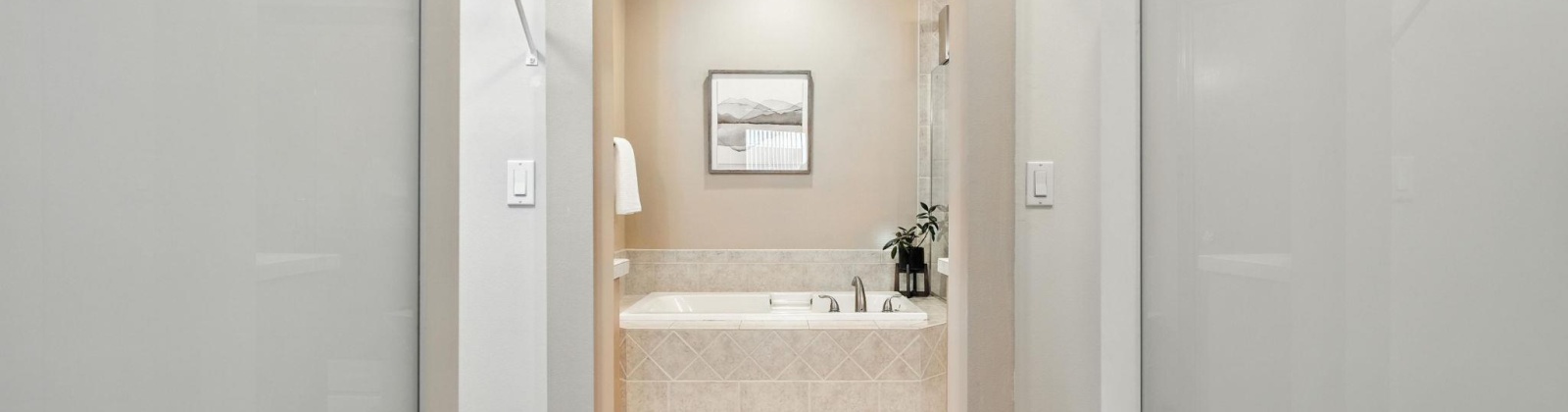 Columbia Point Drive, Richland, Washington 99352-4370, 4 Bedrooms Bedrooms, ,3 BathroomsBathrooms,Condos/townhomes,For Sale,Columbia Point Drive,281796