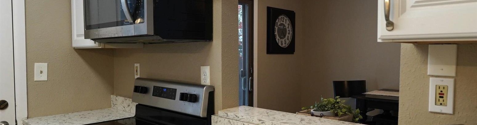 Crestview #2, Pullman, Washington 99163, 4 Bedrooms Bedrooms, ,2 BathroomsBathrooms,Condos/townhomes,For Sale,Crestview #2,281801
