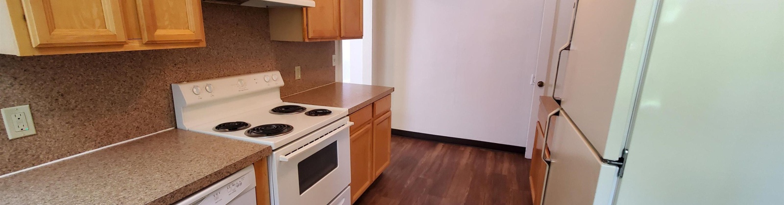Monroe Street, Pullman, Washington 99163, 5 Bedrooms Bedrooms, ,4 BathroomsBathrooms,Duplex,For Sale,Monroe Street,283847