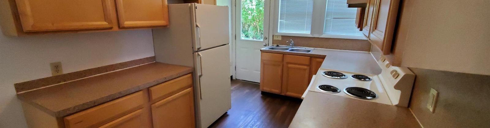 Monroe Street, Pullman, Washington 99163, 5 Bedrooms Bedrooms, ,4 BathroomsBathrooms,Duplex,For Sale,Monroe Street,283847