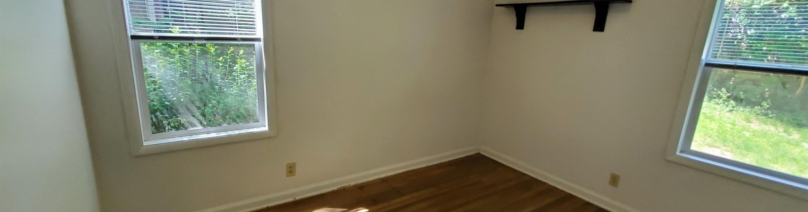 Monroe Street, Pullman, Washington 99163, 5 Bedrooms Bedrooms, ,4 BathroomsBathrooms,Duplex,For Sale,Monroe Street,283847