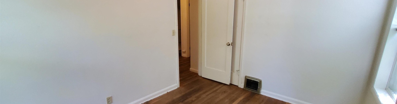 Monroe Street, Pullman, Washington 99163, 5 Bedrooms Bedrooms, ,4 BathroomsBathrooms,Duplex,For Sale,Monroe Street,283847