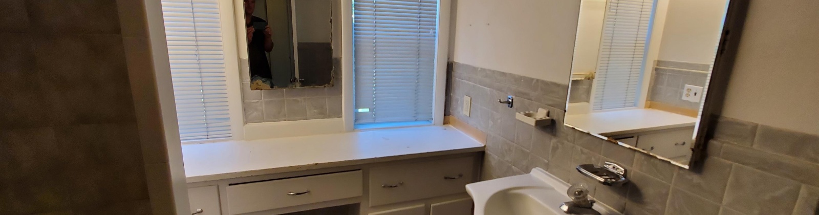 Monroe Street, Pullman, Washington 99163, 5 Bedrooms Bedrooms, ,4 BathroomsBathrooms,Duplex,For Sale,Monroe Street,283847
