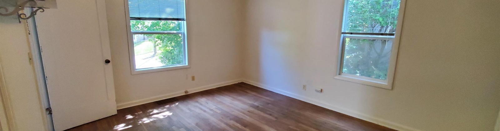 Monroe Street, Pullman, Washington 99163, 5 Bedrooms Bedrooms, ,4 BathroomsBathrooms,Duplex,For Sale,Monroe Street,283847