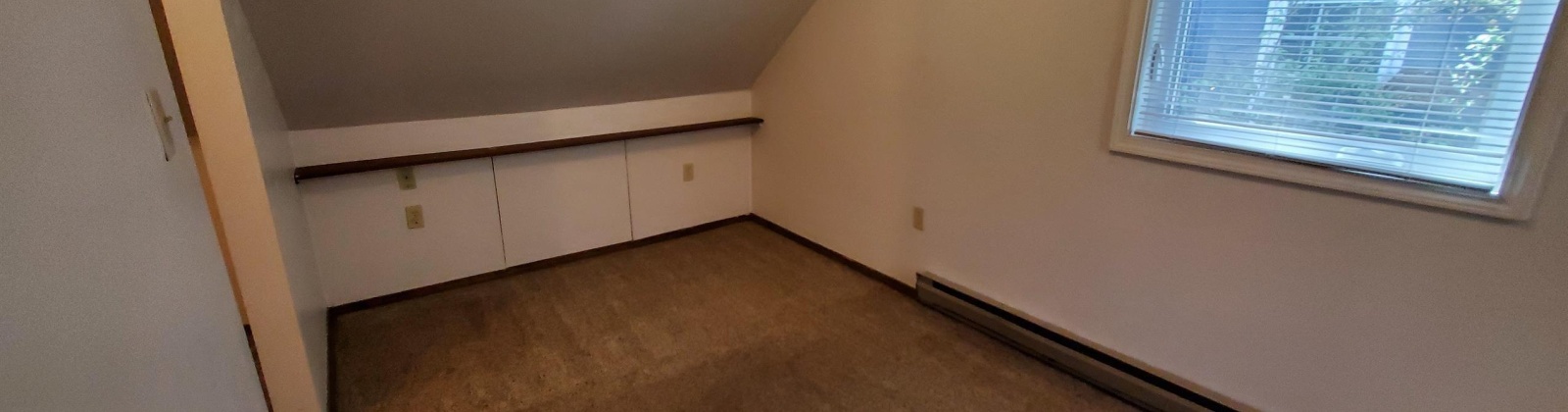 Monroe Street, Pullman, Washington 99163, 5 Bedrooms Bedrooms, ,4 BathroomsBathrooms,Duplex,For Sale,Monroe Street,283847