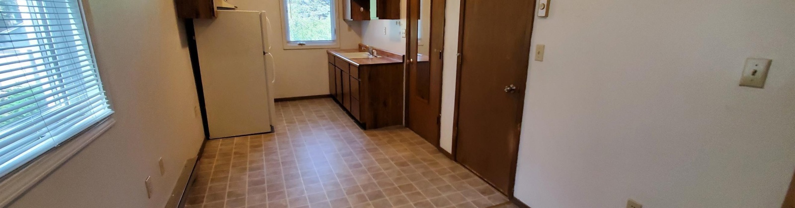 Monroe Street, Pullman, Washington 99163, 5 Bedrooms Bedrooms, ,4 BathroomsBathrooms,Duplex,For Sale,Monroe Street,283847