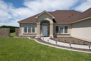 Court st, Pasco, Washington 99301, 3 Bedrooms Bedrooms, ,2 BathroomsBathrooms,Site Built-owned Lot,For Sale,Court st,281828