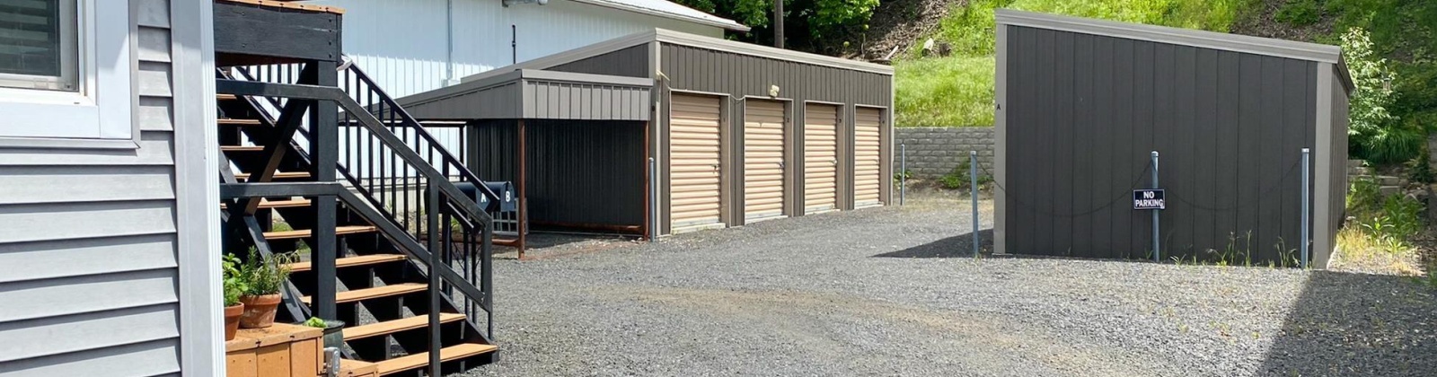 Mill, Colfax, Washington 99111, 4 Bedrooms Bedrooms, ,3 BathroomsBathrooms,Duplex,For Sale,Mill,283407
