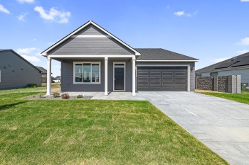 Amberly Ave, Grandview, Washington 98930, 3 Bedrooms Bedrooms, ,2 BathroomsBathrooms,Site Built-owned Lot,For Sale,Amberly Ave,281848