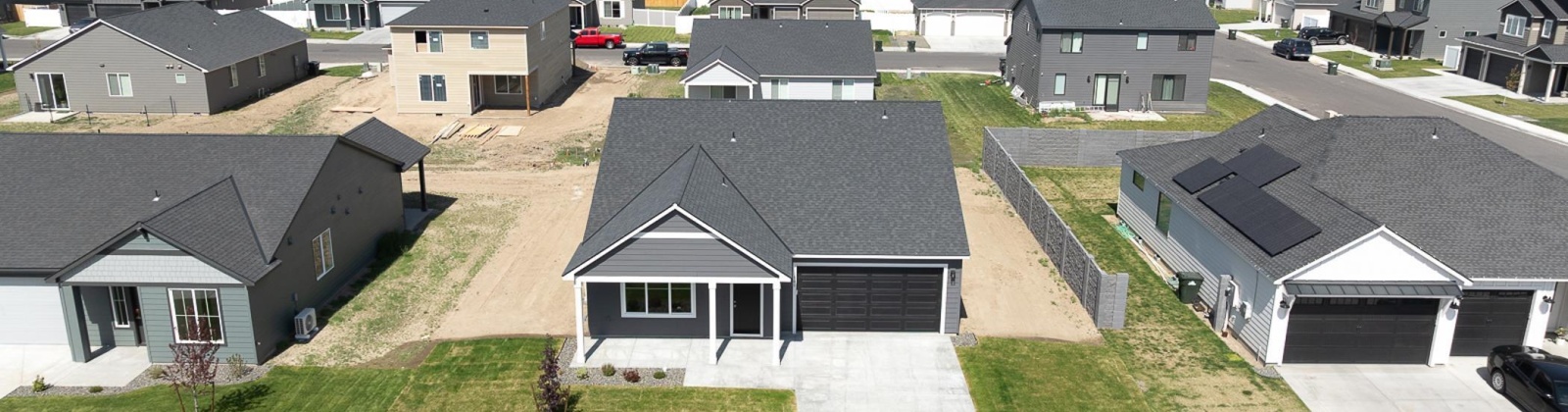 Amberly Ave, Grandview, Washington 98930, 3 Bedrooms Bedrooms, ,2 BathroomsBathrooms,Site Built-owned Lot,For Sale,Amberly Ave,281848