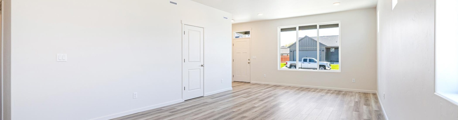 Amberly Ave, Grandview, Washington 98930, 3 Bedrooms Bedrooms, ,2 BathroomsBathrooms,Site Built-owned Lot,For Sale,Amberly Ave,281848