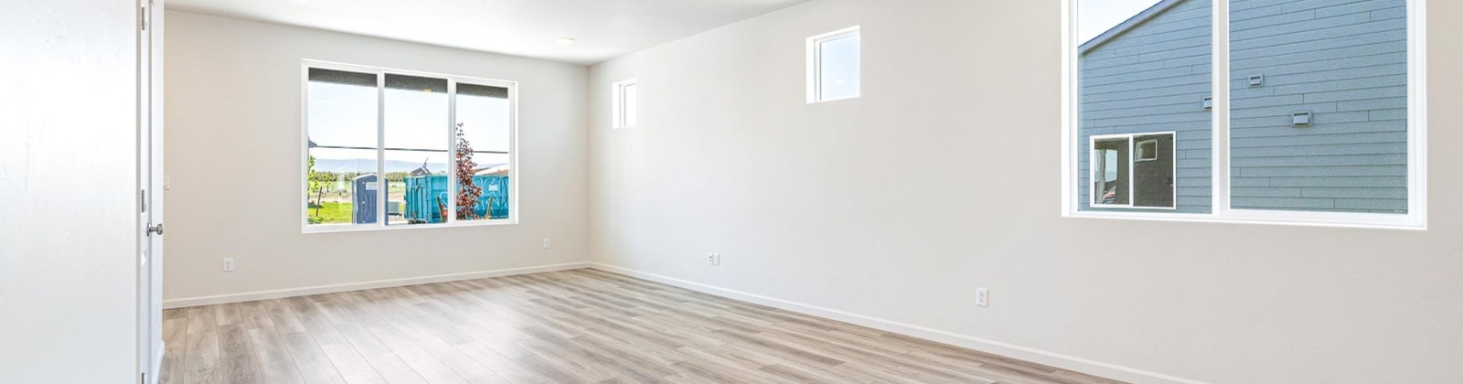 Amberly Ave, Grandview, Washington 98930, 3 Bedrooms Bedrooms, ,2 BathroomsBathrooms,Site Built-owned Lot,For Sale,Amberly Ave,281848