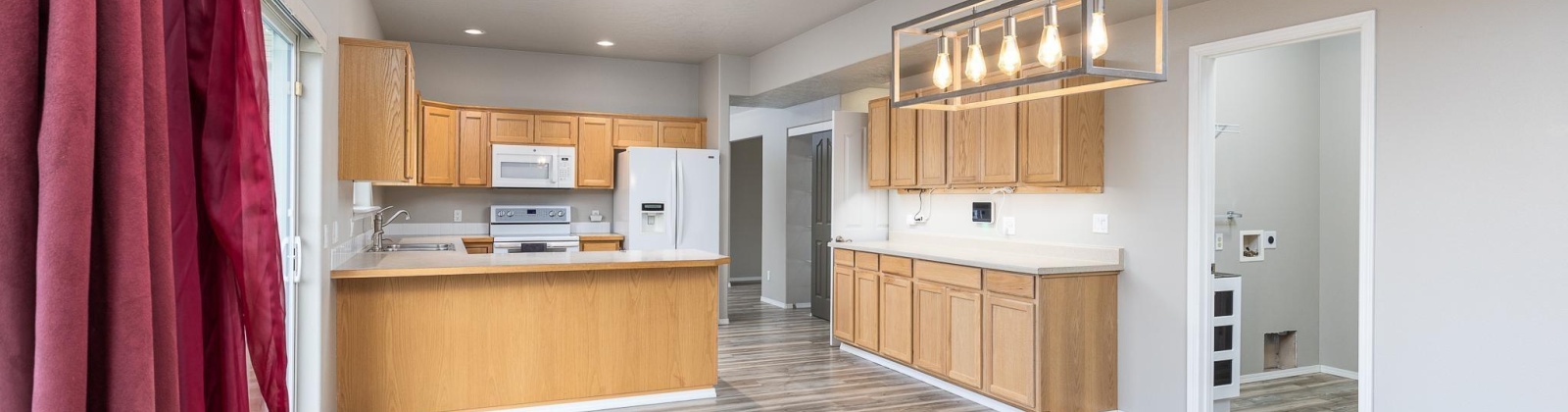 Balflour Drive, Pasco, Washington 99301, 6 Bedrooms Bedrooms, ,4 BathroomsBathrooms,For Sale,Balflour Drive,281878