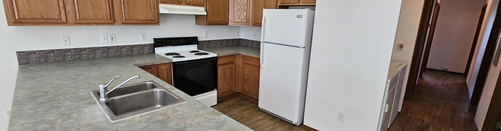 Indiana Street, Pullman, Washington 99163, 8 Bedrooms Bedrooms, ,4 BathroomsBathrooms,Duplex,For Sale,Indiana Street,283826