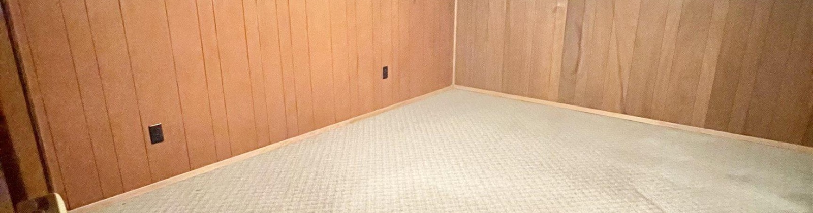 Ave B, Grandview, Washington 98930, 5 Bedrooms Bedrooms, ,2 BathroomsBathrooms,Site Built-owned Lot,For Sale,Ave B,281921