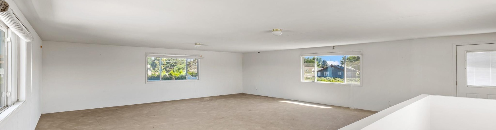 Ave B, Grandview, Washington 98930, 5 Bedrooms Bedrooms, 0 ,2 BathroomsBathrooms,Houses,For Sale,Ave B,0,281921