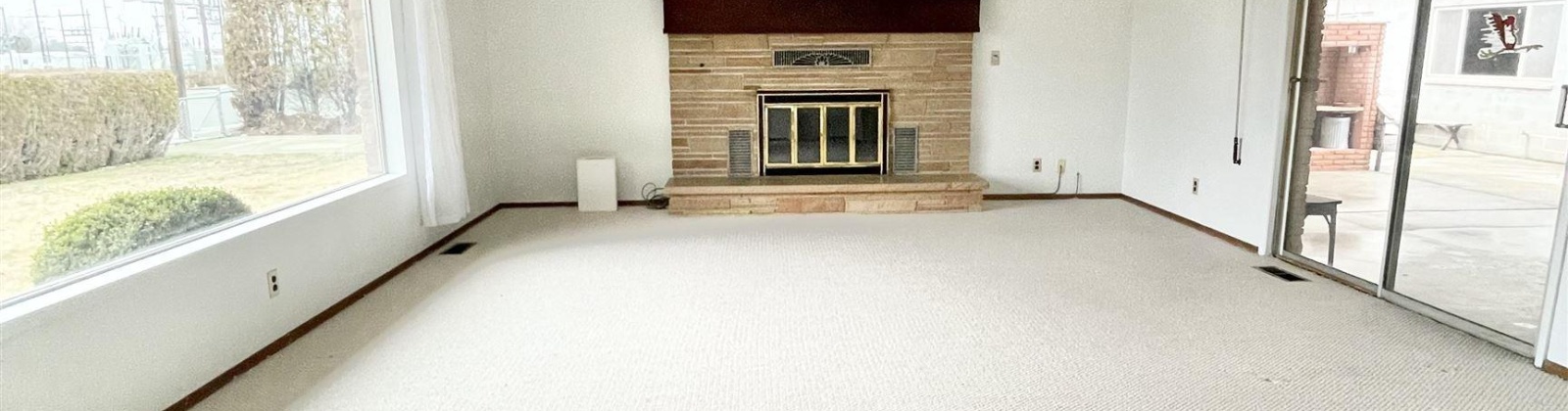 Ave B, Grandview, Washington 98930, 5 Bedrooms Bedrooms, ,2 BathroomsBathrooms,Site Built-owned Lot,For Sale,Ave B,281921