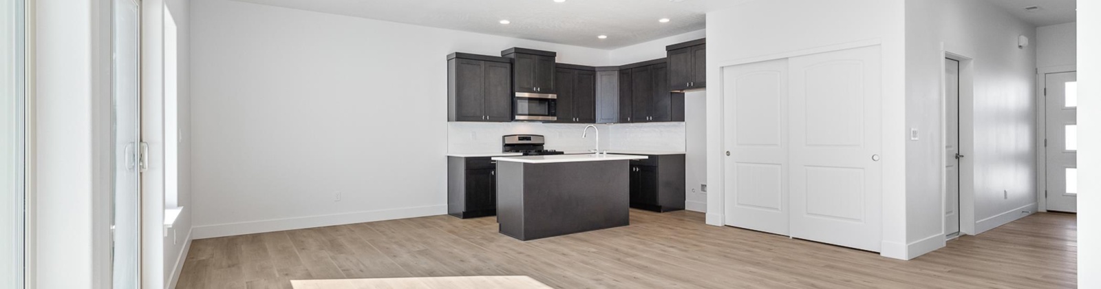 Underwood Pl, Kennewick, Washington 99337, 6 Bedrooms Bedrooms, ,6 BathroomsBathrooms,Multi-family,For Sale,Underwood Pl,283705