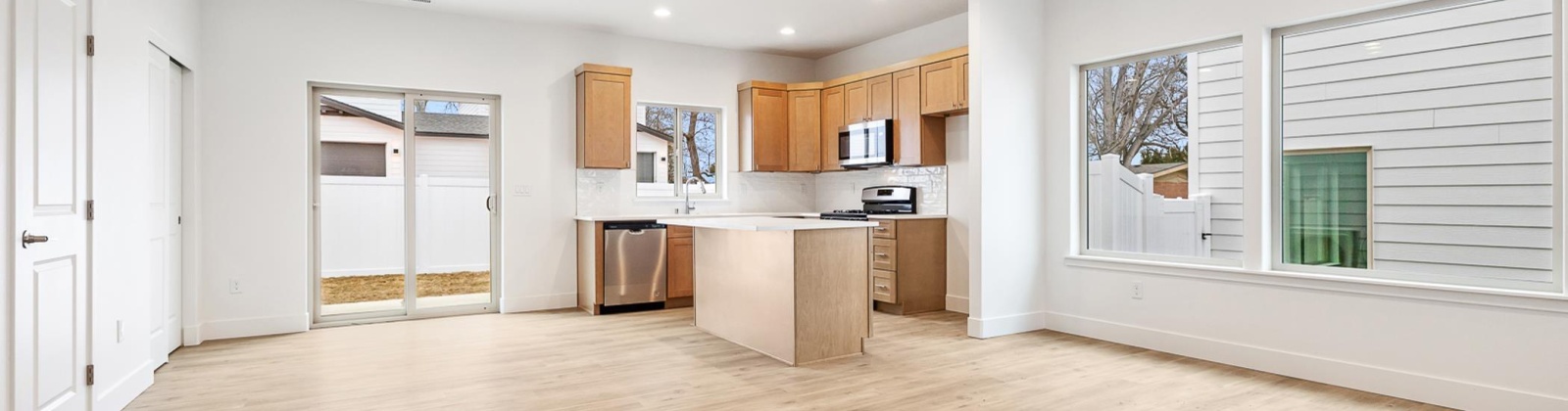 Underwood Pl, Kennewick, Washington 99337, 5 Bedrooms Bedrooms, ,6 BathroomsBathrooms,Duplex,For Sale,Underwood Pl,283757