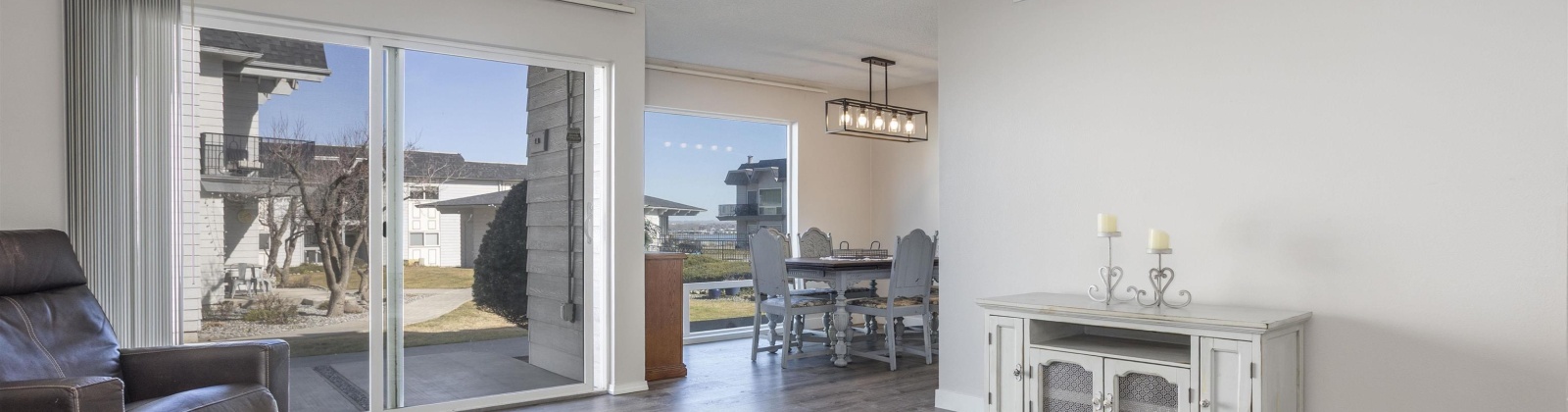 Canal Drive 4-A, Kennewick, Washington 99336, 2 Bedrooms Bedrooms, ,2 BathroomsBathrooms,Condos/townhomes,For Sale,Canal Drive 4-A,281996